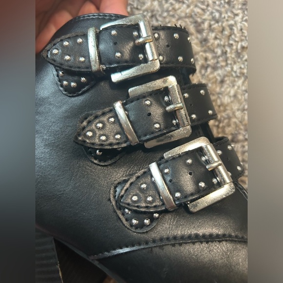 Madden Girl Sierra chunky heel ankle boots size 10 - Picture 9 of 9